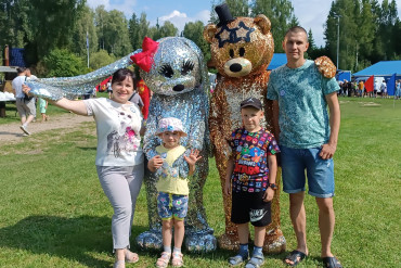 Семьи Северного клуба на празднике,  посвящённом Году семьи и 50-летию БАМа