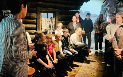 В минувшие выходные семьи, участники проекта, побывали на экскурсии в Музее Победы.