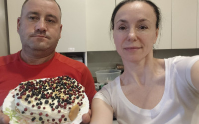 Сладкие традиции: медовик, объединяющий поколения! 