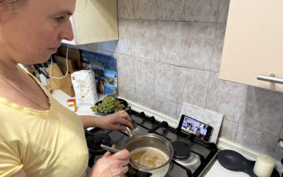 Сладкие традиции: медовик, объединяющий поколения! 