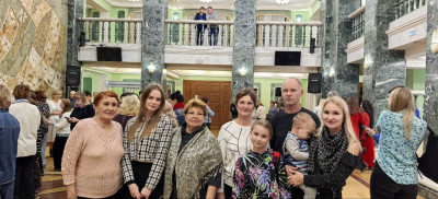 Южно – Уральские семьи окунулись в атмосферу степей на концерте театра танца «Ойраты»