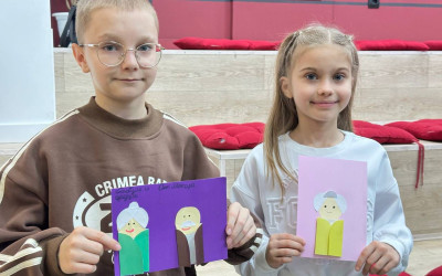 Рубрика «Семейные встречи» г. Бузулук. Мастер – класс по созданию открыток ко Дню бабушек и дедушек.