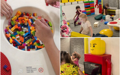 Юные активисты дорожного семейного клуба в Лего -клубе.