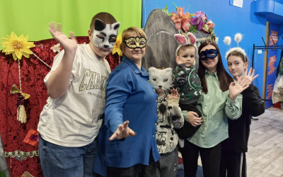  Удивительный мастер-класс, который завершился импровизированным спектаклем прошел в Новоургальском ДСК.