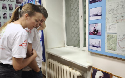 Экскурсия в музей истории Северного широтного хода Дальневосточного центра научно-технической информации и библиотек ОАО «РЖД» оказалась настоящим открытием для семей Комсомольского ДСК