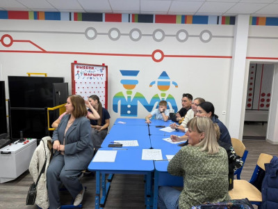 В семейном клубе Приволжской детской железной дороги состоялся Практикум по развитию навыков волонтера