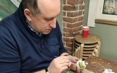 Мастер-класс по росписи новогодних игрушек