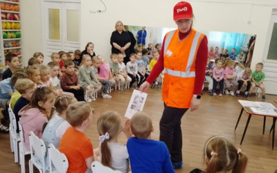 На Октябрьской продолжается эстафета просветительских встреч: безопасность на железной дороге!