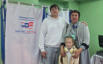 "Голос поколений: на Восточно-Сибирской железной дороге семьи объединились вокруг главных ценностей страны"