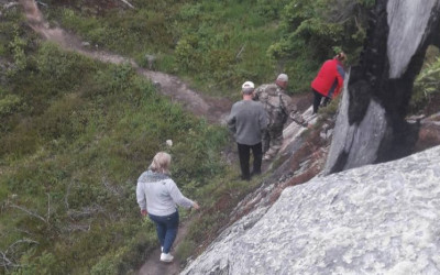 Наши семьи совершили поход на мистическую гору Воттоваара в Карелии