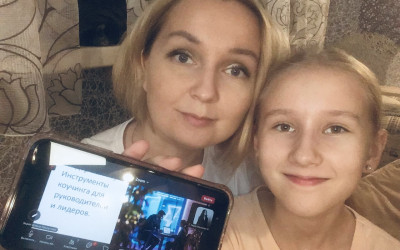 «МК «Лидер как коуч»: Елена Ламзутова научила родителей из клуба «Горьковский» раскрывать потенциал своих детей»