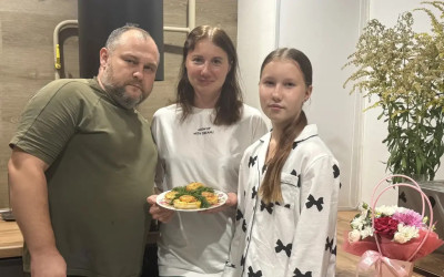 Ароматный старт со стальной семьёй Новосёловых!