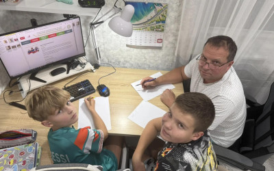 &laquo;Путешествие без границ: как семьи Южно-Уральского дорожного семейного клуба открыли Россию на онлайн‑квизе от &laquo;стальной&raquo; семьи Финк&raquo;