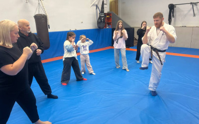 Международный день тренера во Владивостокском «Дорожном семейном клубе»  отметили по-настоящему спортивно!