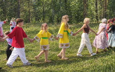 Все народы хороши! Все танцуют от души!
