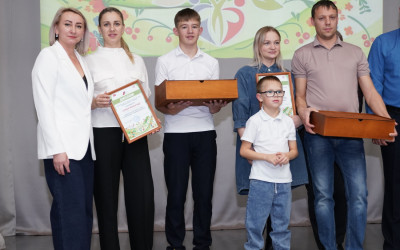 Церемония награждения победителей и финалистов дорожного этапа пятого корпоративного социального проекта ОАО &laquo;РЖД&raquo; &laquo;Семейные ценности и традиции&raquo;.