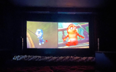 Кино для всей семьи и всех поколений в Новоургальском "Дорожном семейном клубе"