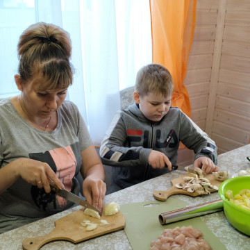 Вечерняя трапеза нашей семьи в летний период 