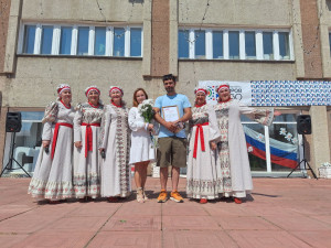 Киров: "Семейные ценности и традиции" в сердце праздника