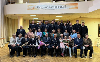 Духовой оркестр ЦДКЖ подарил праздник поколениям в честь Дня пожилого человека