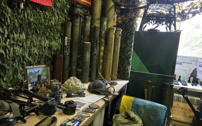 Казань запускает эстафету добра: волонтеры РЖД плетут сети для СВО