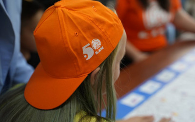  “Наследники железнодорожной славы” — это не просто настольная игра. Это увлекательное путешествие в мир железных дорог, в котором каждый становится немного исследователем, немного инженером и совсем чуть-чуть мечтателем. Владивостокский ДСК 