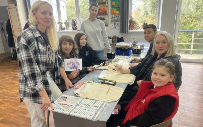 «Дорожный семейный клуб» Владивостока продолжает вдохновляющие творческие встречи с семьями проекта!