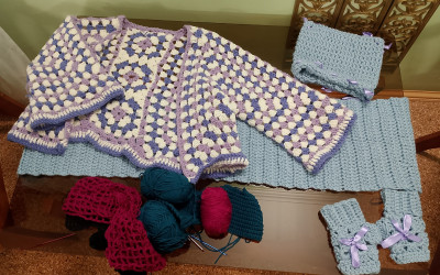 В Семейном клубе Дворца культуры железнодорожников прошел творческий мастер-класс по вязанию крючком.