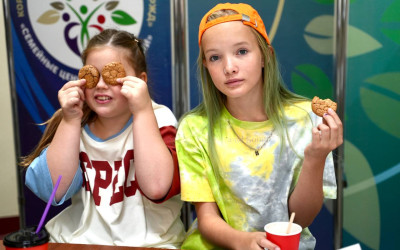 Участие в проекте дарит не только возможность наслаждаться драгоценными минутами с семьей, но встретить единомышленников и близких по духу людей.