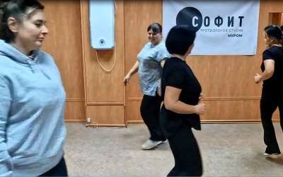 Мамы «Горьковского» открыли в себе таланты: в клубе прошел актерский мастер-класс