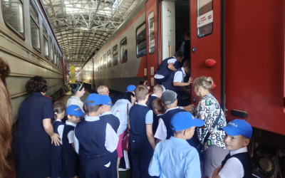 Владивостокский ДСК  «На электричке к знаниям»! 