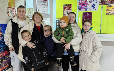 Кино для всей семьи и всех поколений в Новоургальском "Дорожном семейном клубе"