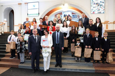 Куйбышевская железная дорога отметила лучшие семьи в рамках проекта &laquo;Семейные ценности и традиции&raquo;.