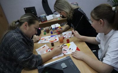 «Дорожный семейный клуб» города Тынды погрузился в мир творчества и волшебства! 