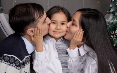 На Дальнем Востоке семья железнодорожников — одна большая семья! И когда Владивостокскому  Дворцу культуры железнодорожников исполнилось 90 лет, семьи Дальневосточной железной дороги из разных городов спешили поздравить любимый дворец с юбилеем. 