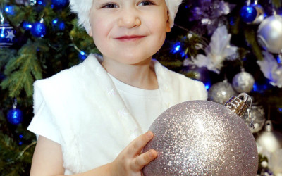 На ВСЖД прошла информационная встреча лидера с семьями по созданию новогодних шаров