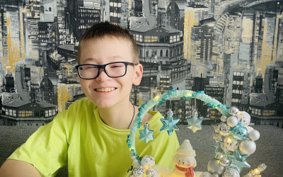 На ВСЖД прошла информационная встреча лидера с семьями по созданию новогодних шаров