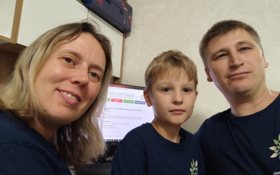 Команда ДВЖД, вы — невероятны! Ваша энергия, сплочённость и желание побеждать заряжают всех вокруг. В этот юбилейный год вы доказываете, что нет ничего невозможного!