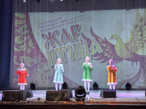 Праздник народной души расцвел калейдоскопом ярких эмоций и вдохновения, объединив самородков искусства из разных уголков Дальневосточного края.